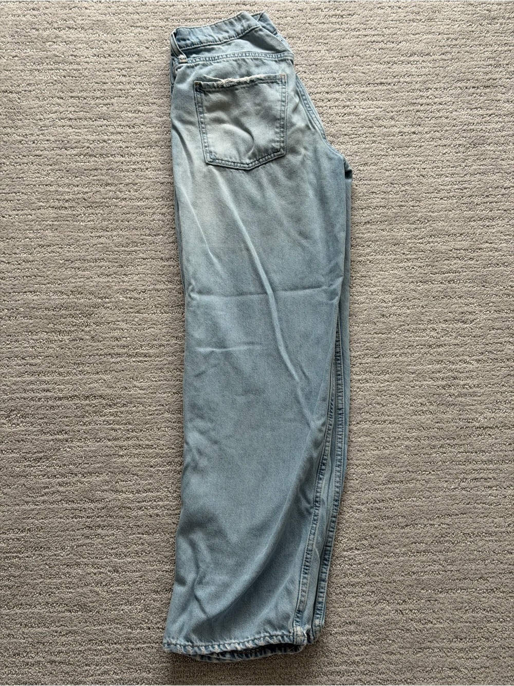 GAP Women's Relaxed Light Blue Jeans